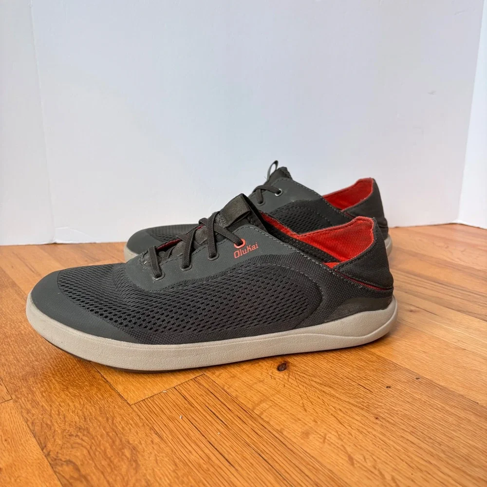 OluKai Moku Pae Mens 10 Dark Grey Red Mesh Boat Shoes Sneakers 10472-4EKZ